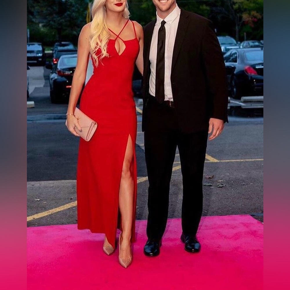 BCBG MAXAZRIA Keyhole Red Strappy Gown Dress